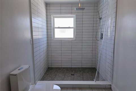 Casa en alquiler en Treasure Island, Florida, 3 dormitorios, 148.83 m2 № 1820952 - foto 19