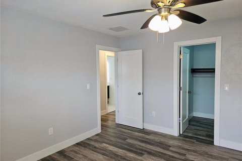 Casa en alquiler en Treasure Island, Florida, 3 dormitorios, 148.83 m2 № 1820952 - foto 24