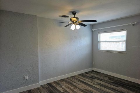 Casa en alquiler en Treasure Island, Florida, 3 dormitorios, 148.83 m2 № 1820952 - foto 22