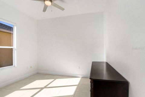 Casa en venta en Kissimmee, Florida, 3 dormitorios, 227.61 m2 № 2135514 - foto 27