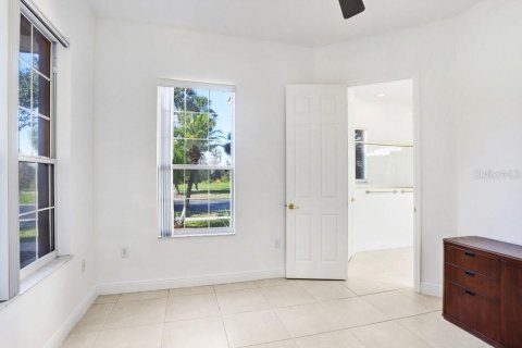 Casa en venta en Kissimmee, Florida, 3 dormitorios, 227.61 m2 № 2135514 - foto 14