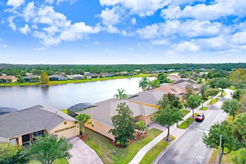 Casa en venta en Kissimmee, Florida, 3 dormitorios, 227.61 m2 № 2135514 - foto 6