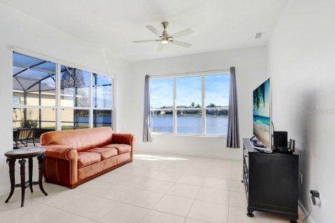 Casa en venta en Kissimmee, Florida, 3 dormitorios, 227.61 m2 № 2135514 - foto 25