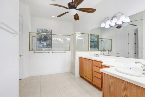 Casa en venta en Kissimmee, Florida, 3 dormitorios, 227.61 m2 № 2135514 - foto 11