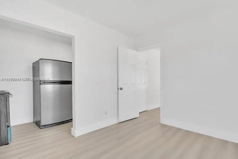 Купить коммерческую недвижимость в Хомстед, Флорида 78.78м2, № 2035186 - фото 8