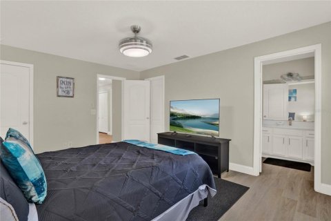 House in Davenport, Florida 3 bedrooms, 147.62 sq.m. № 2151434 - photo 24