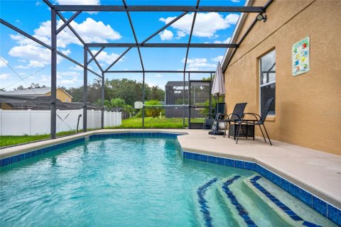 House in Davenport, Florida 3 bedrooms, 147.62 sq.m. № 2151434 - photo 30