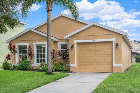 House in Davenport, Florida 3 bedrooms, 147.62 sq.m. № 2151434