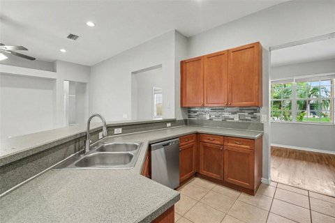 Casa en venta en Riverview, Florida, 4 dormitorios, 167.41 m2 № 2222805 - foto 8