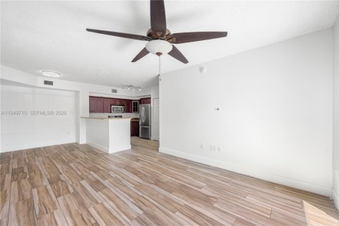 Снять в аренду кондоминиум в Мирамар, Флорида 2 спальни, 90.77м2, № 2005525 - фото 7