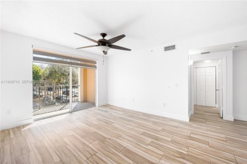 Снять в аренду кондоминиум в Мирамар, Флорида 2 спальни, 90.77м2, № 2005525 - фото 10