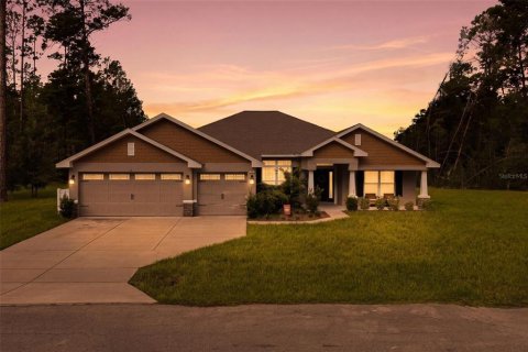 Casa en Homosassa, Florida 4 dormitorios, 235.41 m2 № 2364753