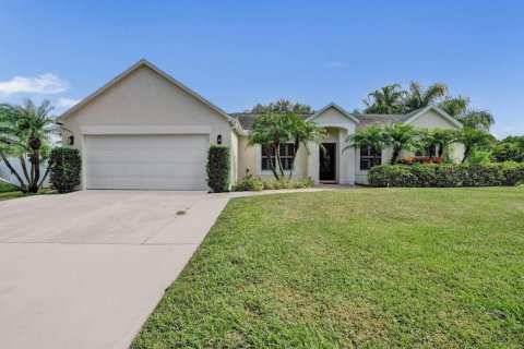 Casa en Port St. Lucie, Florida 8 dormitorios, 208.75 m2 № 2363036