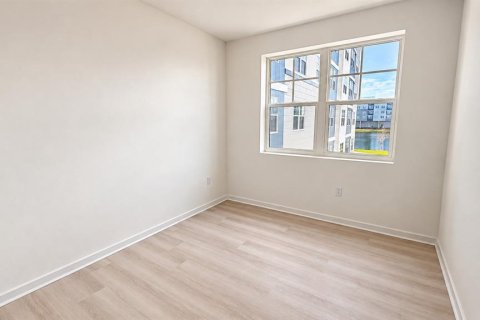 Condo in Orlando, Florida, 2 bedrooms  № 2432718 - photo 24