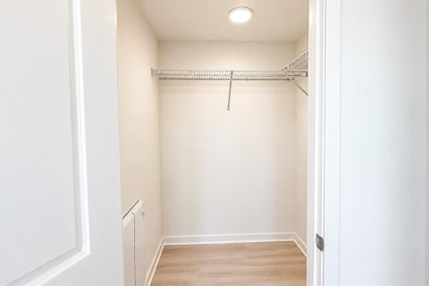 Condo in Orlando, Florida, 2 bedrooms  № 2432718 - photo 14