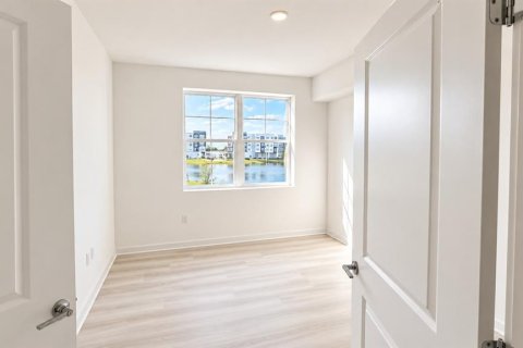 Condo in Orlando, Florida, 2 bedrooms  № 2432718 - photo 18