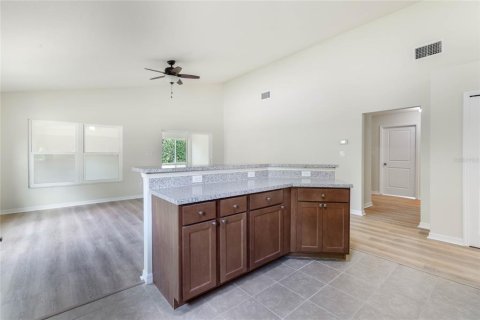 Casa en venta en Leesburg, Florida, 3 dormitorios, 189.24 m2 № 1190138 - foto 13