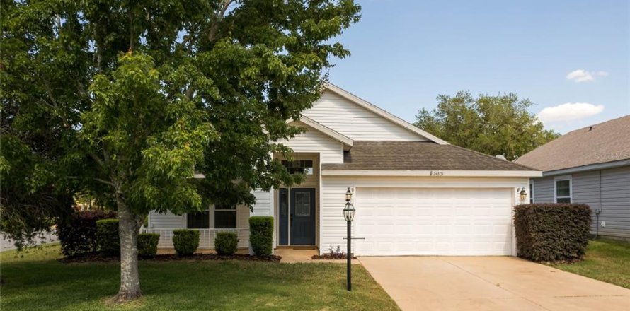 Casa en Leesburg, Florida 3 dormitorios, 189.24 m2 № 1190138