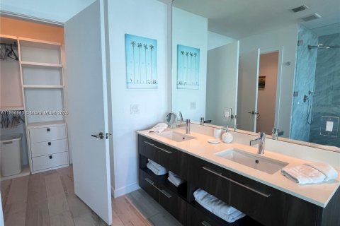 Copropriété à vendre à Miami, Floride: 2 chambres, 98.2 m2 № 1944804 - photo 8