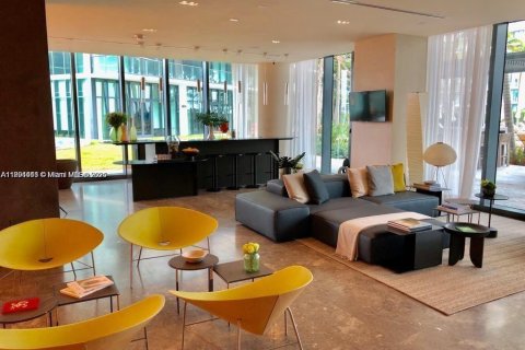 Copropriété à vendre à Miami, Floride: 2 chambres, 98.2 m2 № 1944804 - photo 17