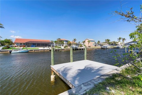 Villa ou maison à vendre à Port Charlotte, Floride: 5 chambres, 387.96 m2 № 1526432 - photo 11