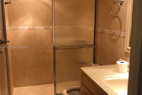 Condo in Sunny Isles Beach, Florida, 2 bedrooms  № 1752706 - photo 8