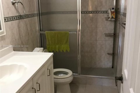 Condo in Sunny Isles Beach, Florida, 2 bedrooms  № 1752706 - photo 7