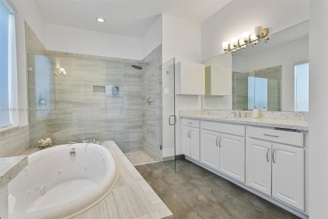 Casa en venta en Pembroke Pines, Florida, 3 dormitorios, 229.1 m2 № 1846127 - foto 17