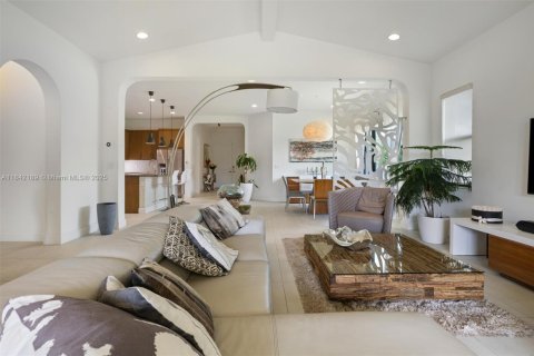 Casa en venta en Pembroke Pines, Florida, 3 dormitorios, 229.1 m2 № 1846127 - foto 10