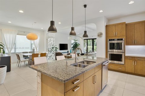 Casa en venta en Pembroke Pines, Florida, 3 dormitorios, 229.1 m2 № 1846127 - foto 7