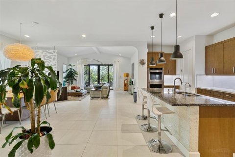 Casa en venta en Pembroke Pines, Florida, 3 dormitorios, 229.1 m2 № 1846127 - foto 6