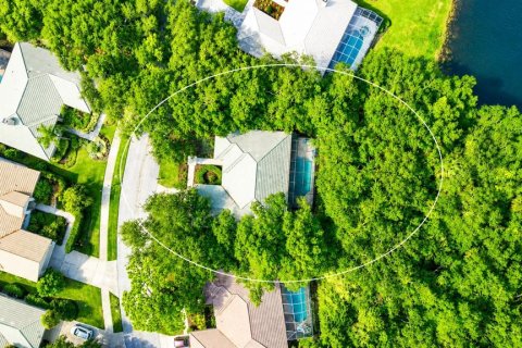 House in Sarasota, Florida 3 bedrooms, 204.38 sq.m. № 2280239