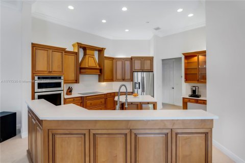 House in Davie, Florida 5 bedrooms, 313.27 sq.m. № 1701340 - photo 7