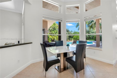 House in Davie, Florida 5 bedrooms, 313.27 sq.m. № 1701340 - photo 20