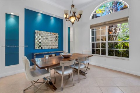House in Davie, Florida 5 bedrooms, 313.27 sq.m. № 1701340 - photo 18