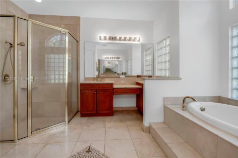 House in Davie, Florida 5 bedrooms, 313.27 sq.m. № 1701340 - photo 27