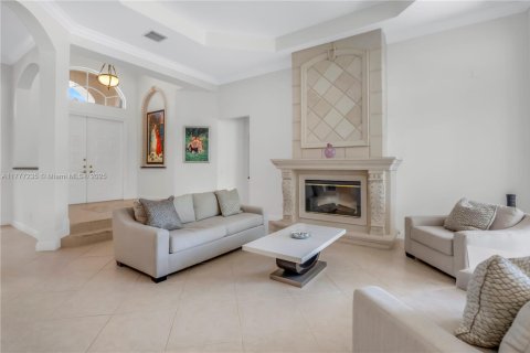 House in Davie, Florida 5 bedrooms, 313.27 sq.m. № 1701340 - photo 12