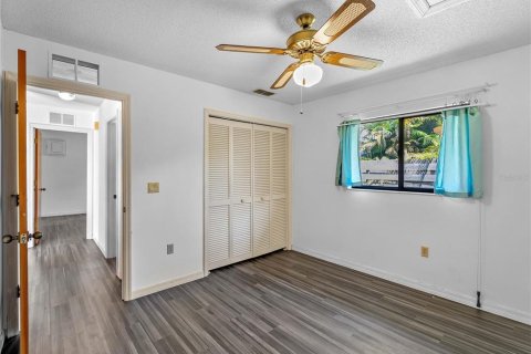Villa ou maison à vendre à Sarasota, Floride: 3 chambres, 158.03 m2 № 1894479 - photo 23