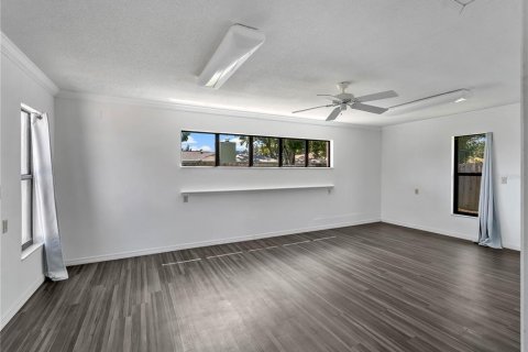 Villa ou maison à vendre à Sarasota, Floride: 3 chambres, 158.03 m2 № 1894479 - photo 16