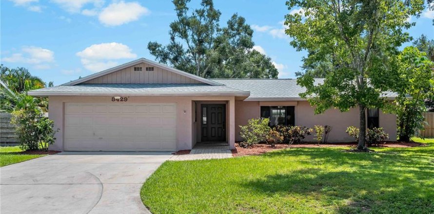 House in Sarasota, Florida 3 bedrooms, 158.03 sq.m. № 1894479
