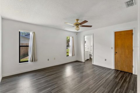 Villa ou maison à vendre à Sarasota, Floride: 3 chambres, 158.03 m2 № 1894479 - photo 12