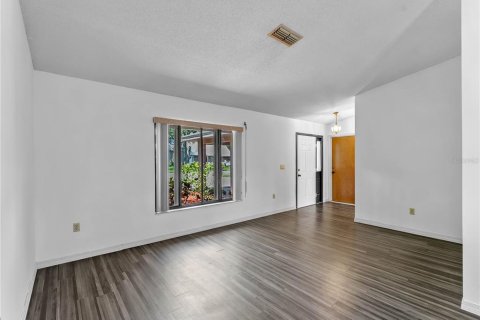 Villa ou maison à vendre à Sarasota, Floride: 3 chambres, 158.03 m2 № 1894479 - photo 4