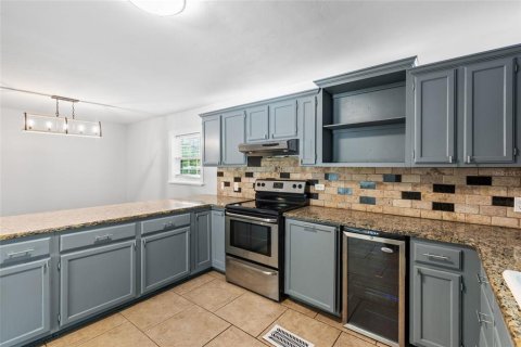 Купить виллу или дом в Алачуа, Флорида 10 комнат, 242.47м2, № 1885816 - фото 18