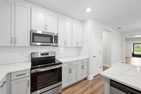Villa ou maison à vendre à Palmetto, Floride: 3 chambres, 194.17 m2 № 2330055 - photo 8