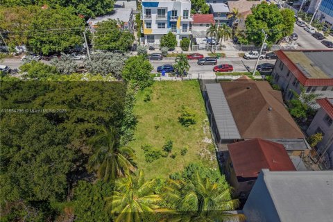 Immobilier commercial à vendre à Miami, Floride № 1881764 - photo 3