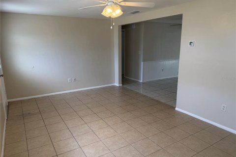 Villa ou maison à vendre à Holiday, Floride: 2 chambres, 110.74 m2 № 2167536 - photo 5