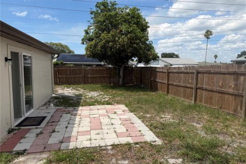 Villa ou maison à vendre à Holiday, Floride: 2 chambres, 110.74 m2 № 2167536 - photo 25