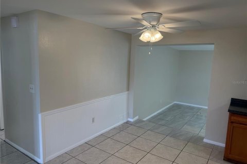 Villa ou maison à vendre à Holiday, Floride: 2 chambres, 110.74 m2 № 2167536 - photo 4