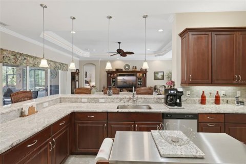 House in Parrish, Florida 4 bedrooms, 264.03 sq.m. № 2296768 - photo 10