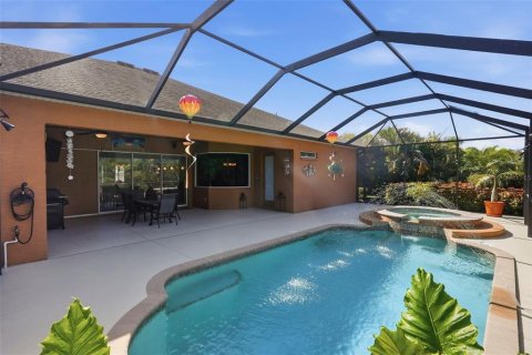 House in Parrish, Florida 4 bedrooms, 264.03 sq.m. № 2296768 - photo 30